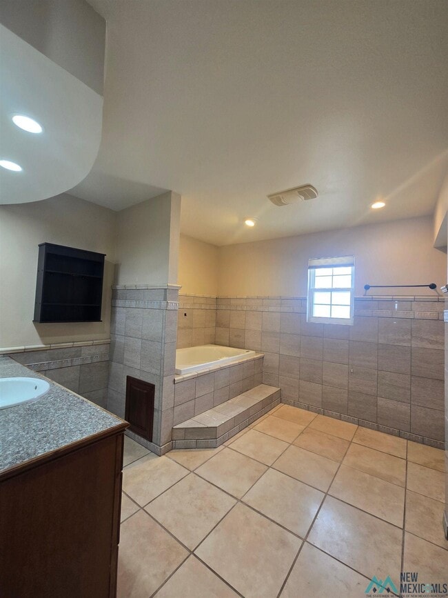 Building Photo - 108 Savannah Ct