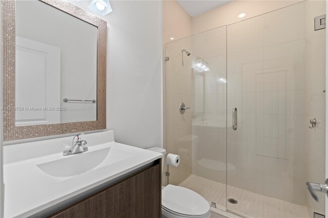 Building Photo - 535 SW 91st Pl