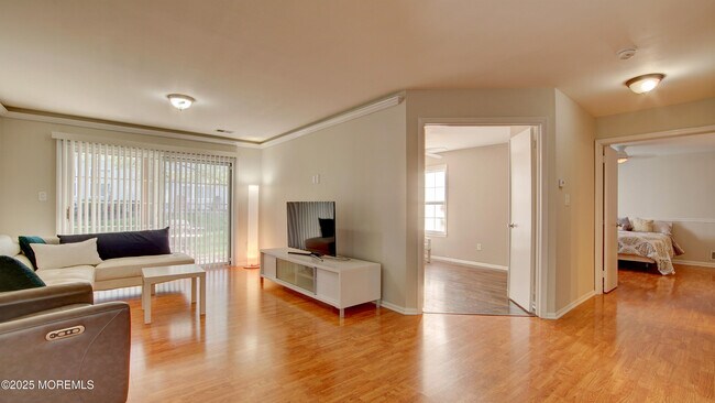 Building Photo - 227 Paddington Ct