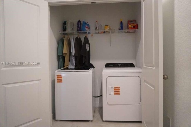 Building Photo - 385 NW 9th St