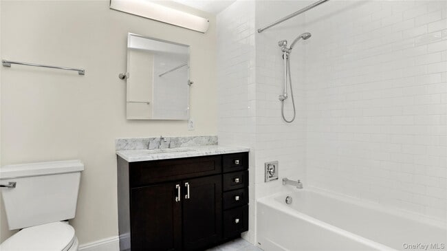 Building Photo - 225 Stanley Ave