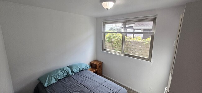 Building Photo - Charming Bodega Bay Cottage with Garden Courtyard