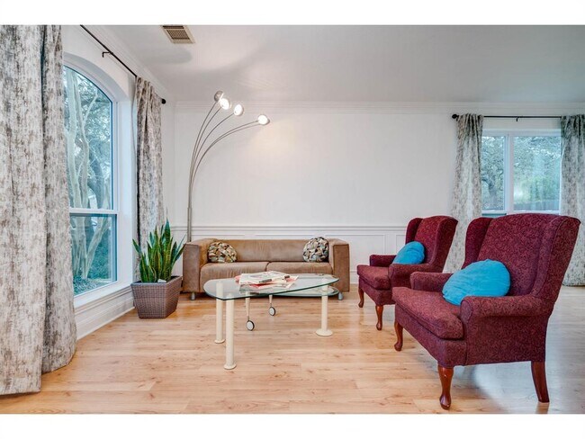 Building Photo - 4032 Dominion Cove