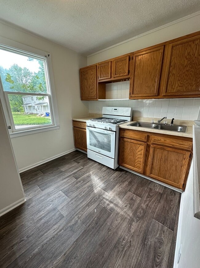 Building Photo - 29 Riley Manor Cir