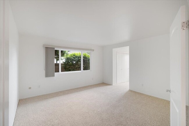 Building Photo - Beautiful Torrance Home