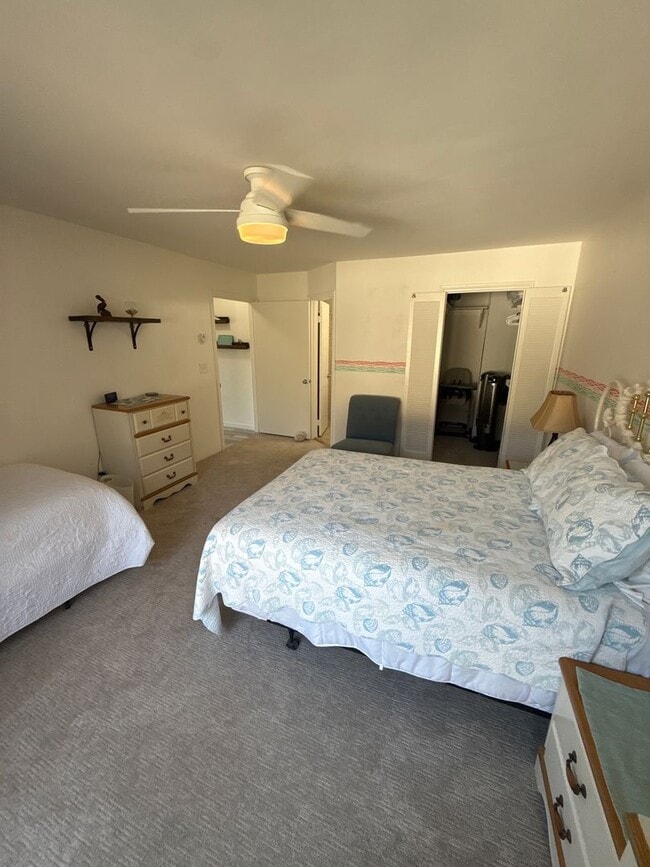 Building Photo - 2BR / 2.5BA Townhome in Prime Solana Beach...