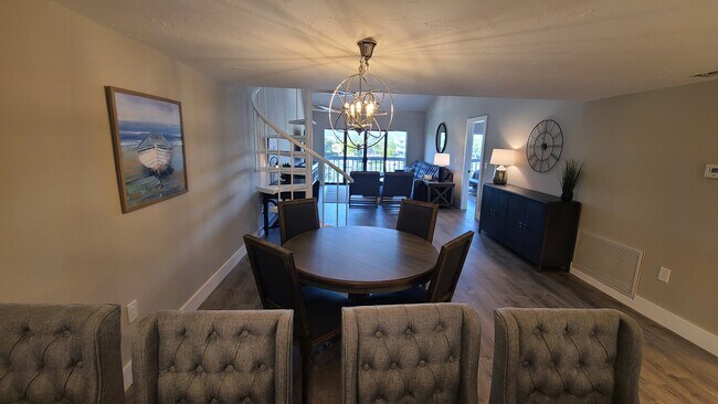 Building Photo - 1319 Dockside Pl