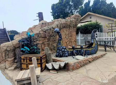 Building Photo - 13690 Jurupa Ave