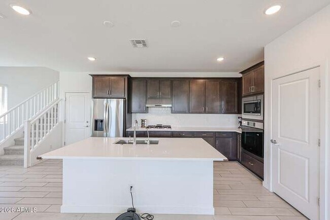 Building Photo - 3361 S 179th Dr