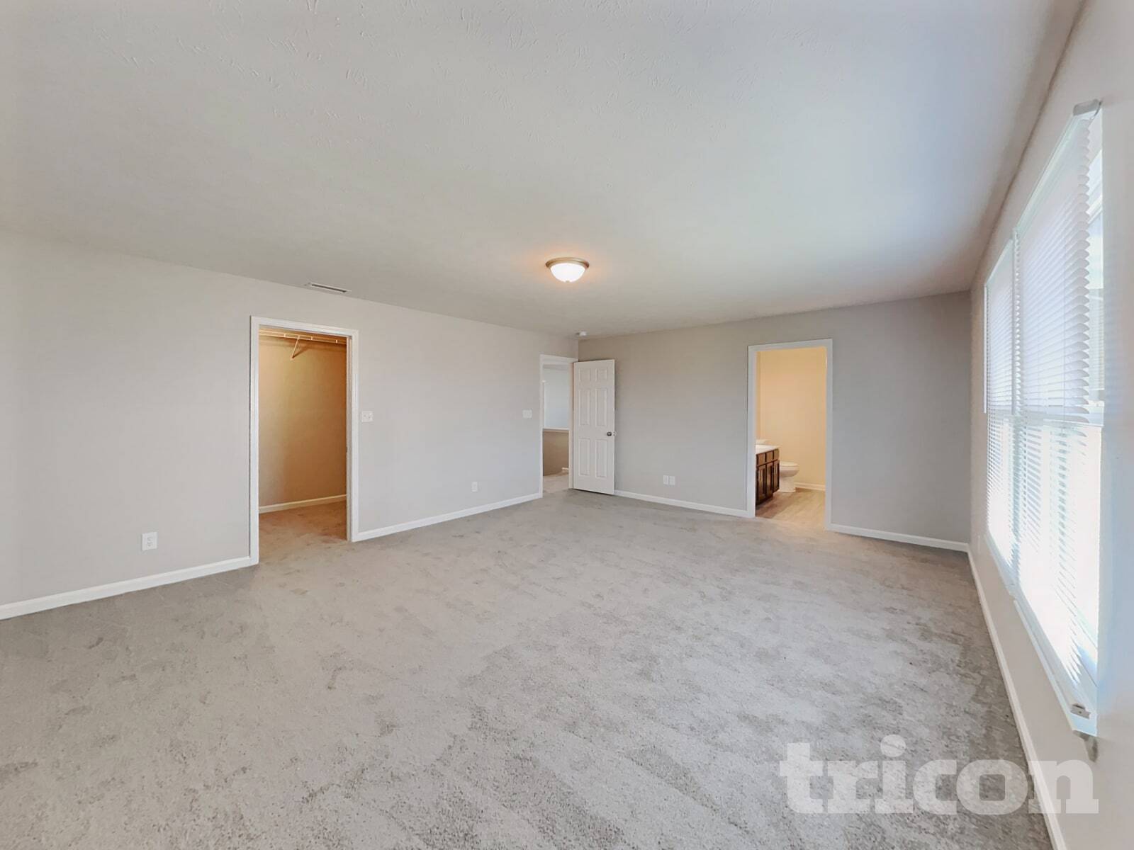 Building Photo - 7538 Mather Ln