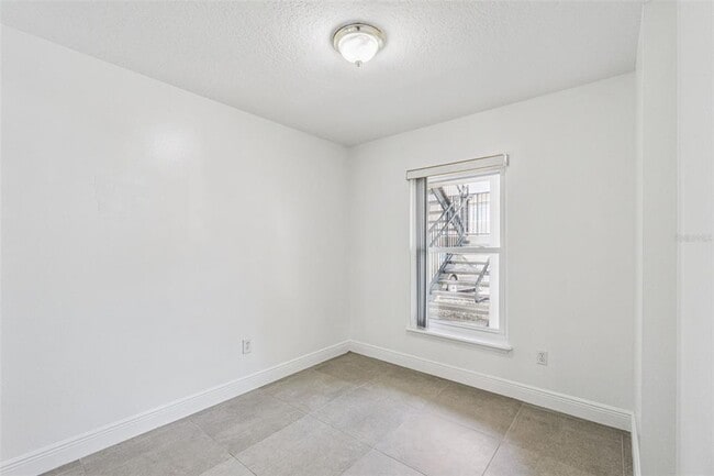 Building Photo - 8818 Grand Palms Cir