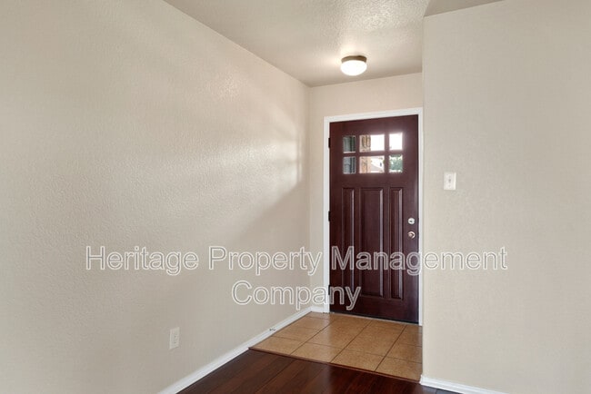 Building Photo - 3815 Mahogany Cove