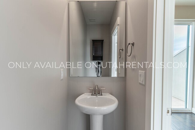 Building Photo - 4738 Daybreak Rim Way