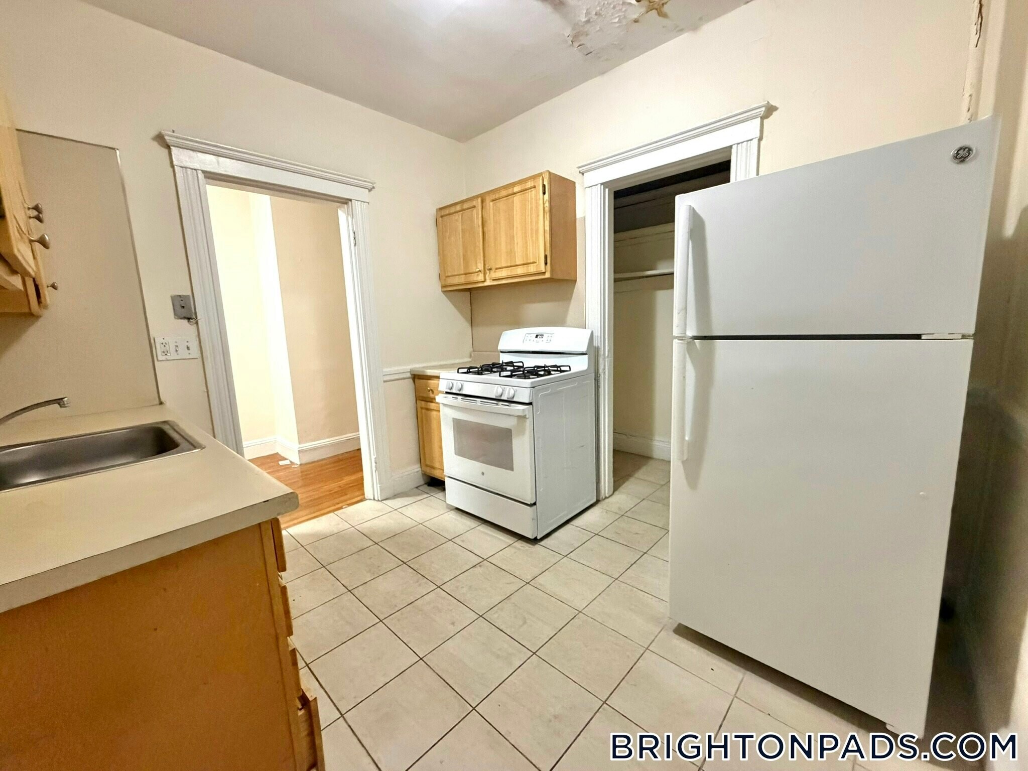 Building Photo - 127 Washington St