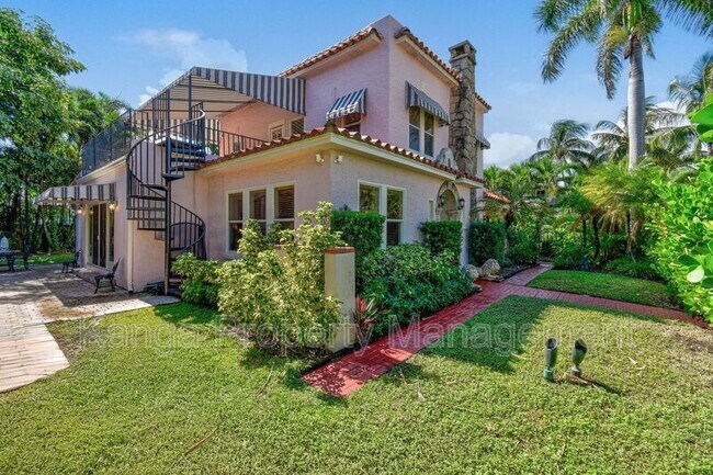 Building Photo - 194 Almeria Rd