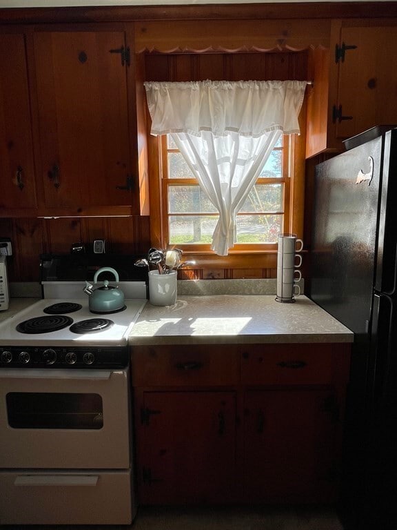 15 Little Harbor Rd 15 Little Harbor Rd Wareham MA 02571 Apartment