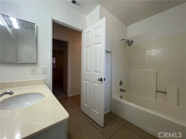 Building Photo - 24620 Mantee Pl