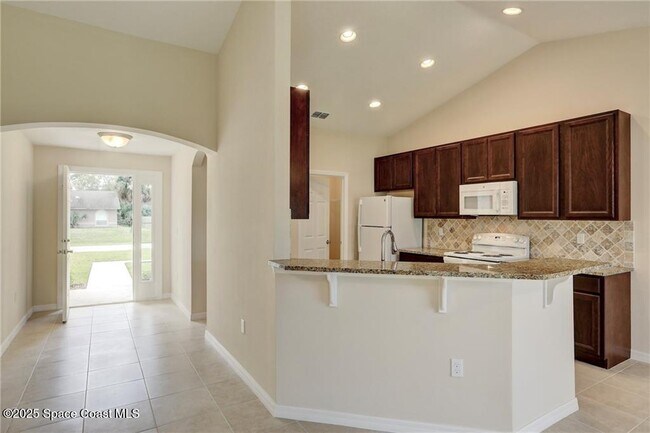 Building Photo - 741 Capon Terrace