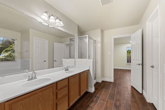 Building Photo - 7706 Mainland Woods