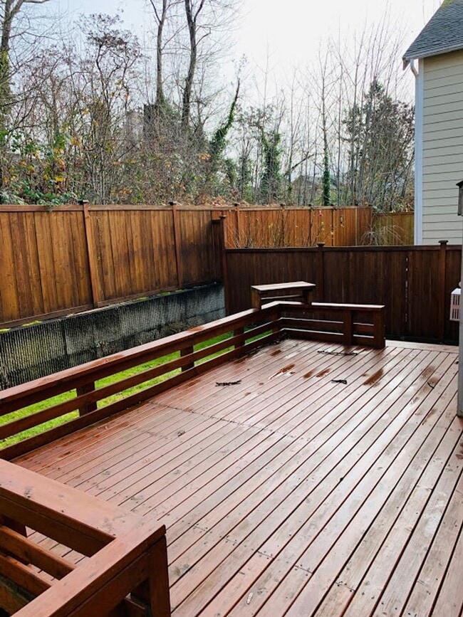 Building Photo - Beautiful 3-bd, 2.5-bath house The Ridge in Kent.