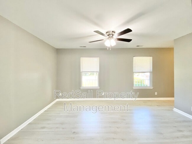 Building Photo - 184 Stony Ridge Ct