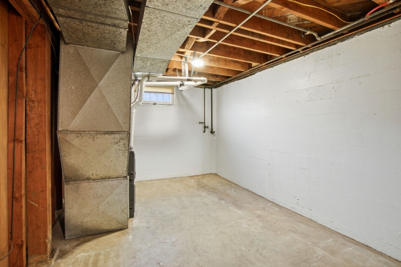 Building Photo - 5845 NE 30th Ave