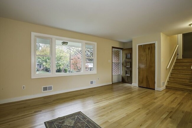 Building Photo - 110 Shasta Ct