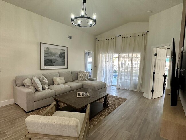 Building Photo - 17410 Woodcrest Way