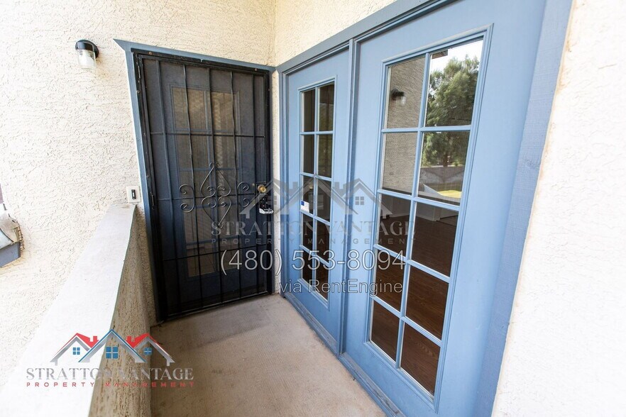 Building Photo - 3716 E University Dr