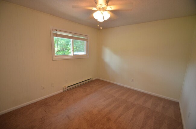 Building Photo - 112 Bim St