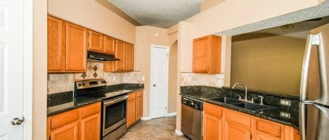 Building Photo - 12290 Cobblefield Cir N
