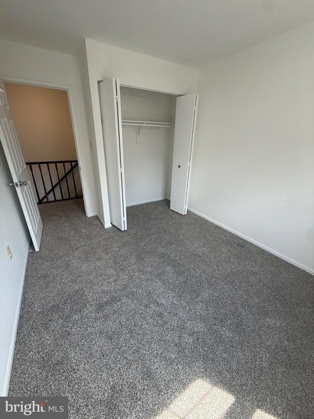 Building Photo - 306 Hillside Terrace