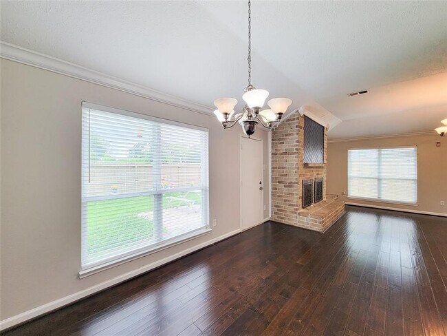 Building Photo - 7006 Stonewall Ridge Dr