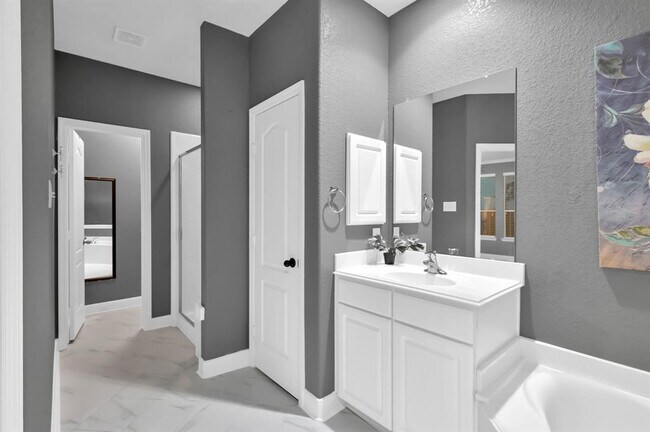 Building Photo - 31322 Evergreen Park Ln