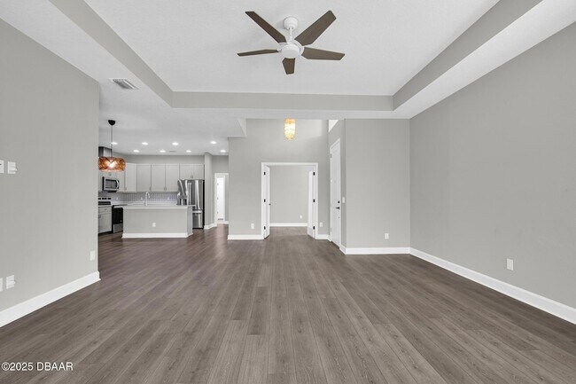 Building Photo - 906 Coral Reef Way