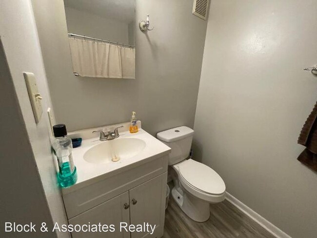 Building Photo - 1 br, 1 bath House - 3077 Huntleigh Drive