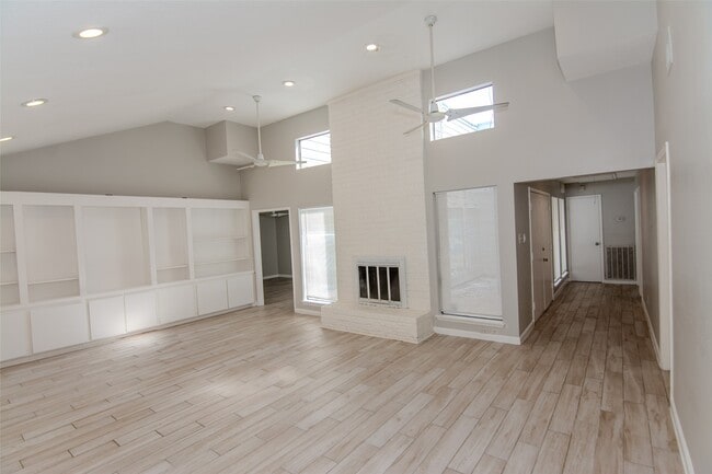 Building Photo - 7838 Duffield Ln