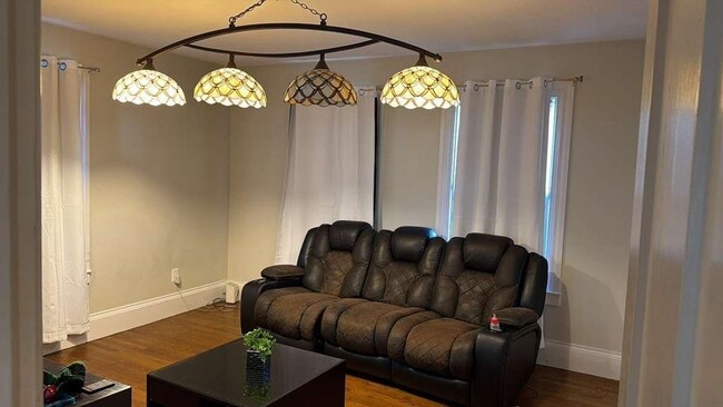 Primary Photo - 88 Clark St