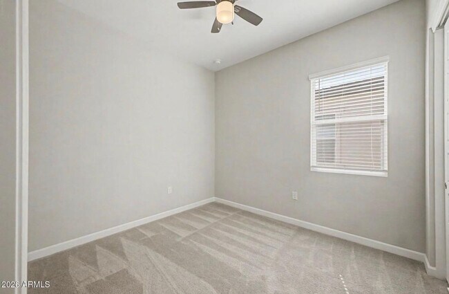 Building Photo - 5016 E Gallop Wy