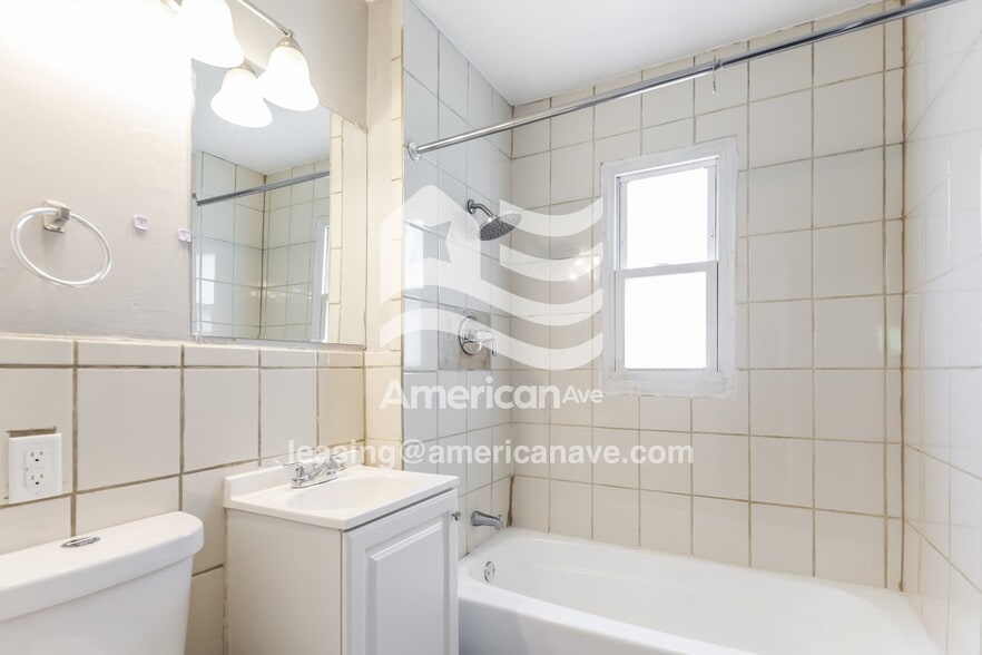 Building Photo - 4551 Curundu Ave