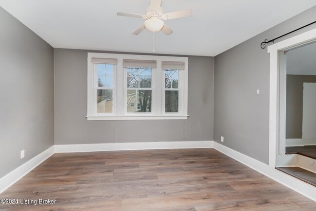 Building Photo - 248 Kennedy Ave