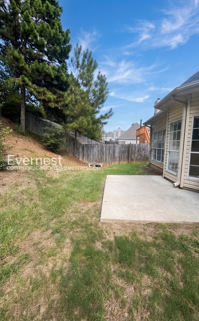 Building Photo - 1220 Old Cahaba Trace