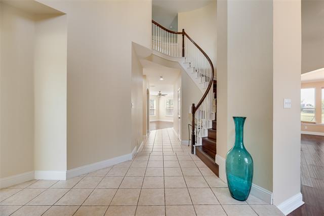 Building Photo - 2501 Royal Troon Dr