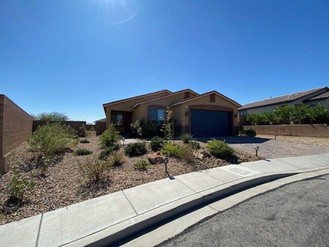Building Photo - Highly Upgraded Snowbird Rental located in...