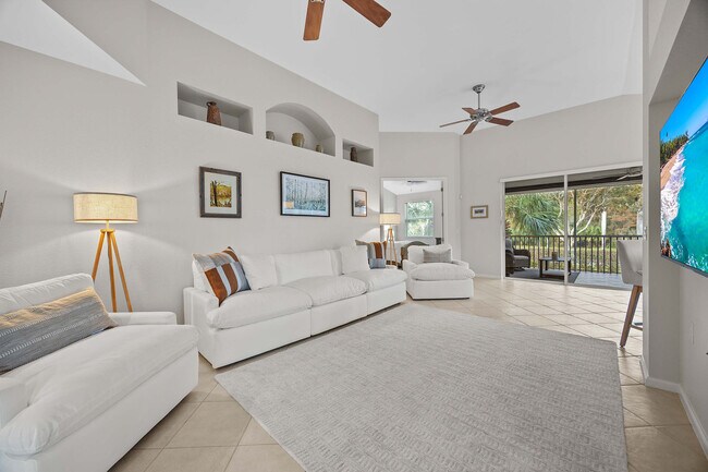 Building Photo - 6864 Ascot Dr
