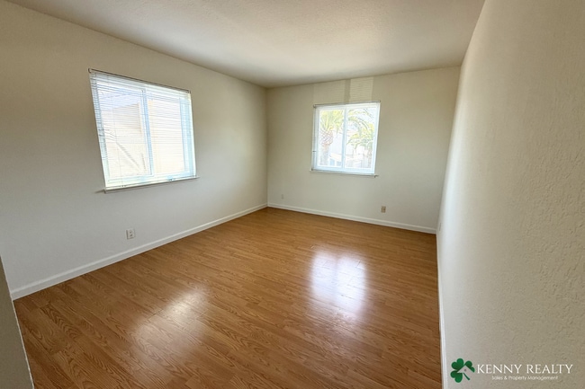 Building Photo - Spacious 5-Bedroom Home with Large Backyard in San Bruno