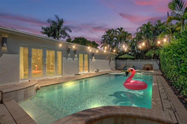 Building Photo - 3206 Robbins Rd