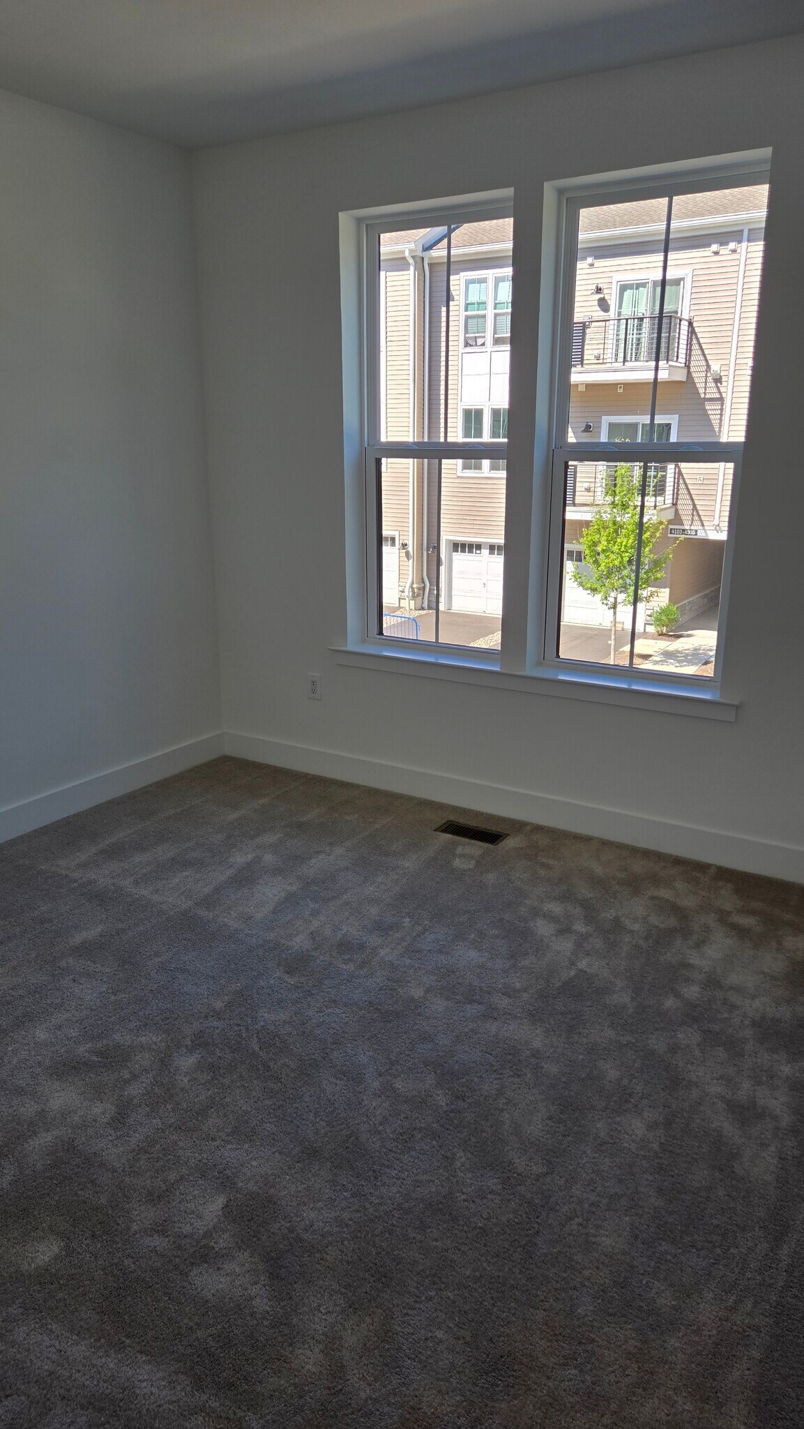 Building Photo - 7104 Donatello Dr