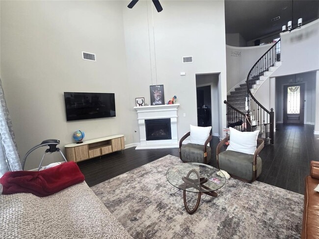 Building Photo - 340 Cross Timbers Dr
