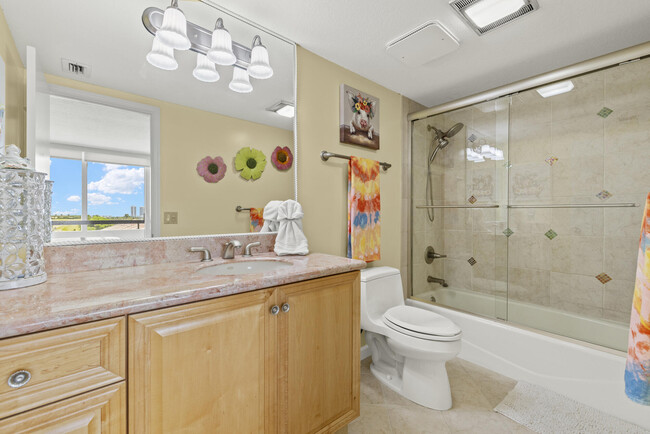 Building Photo - 4000 N Ocean Dr